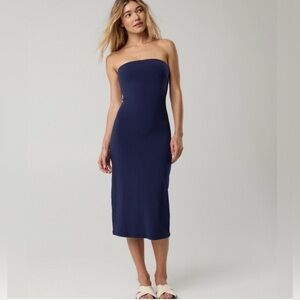 Green and cream bodycon dress with long sleeves #bodycon #party #eveningwear